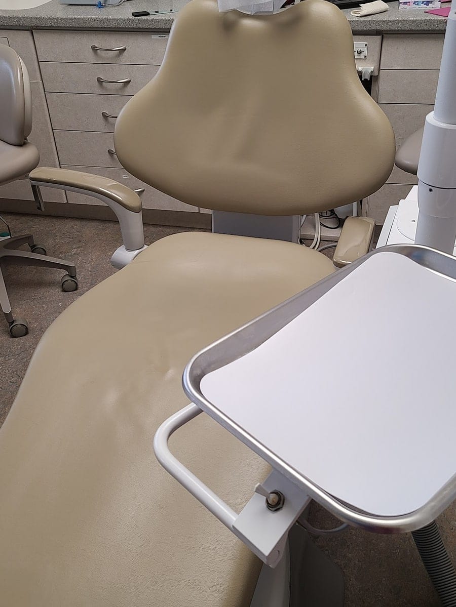 A treatment room at KW Periodontics and Dental Implants
